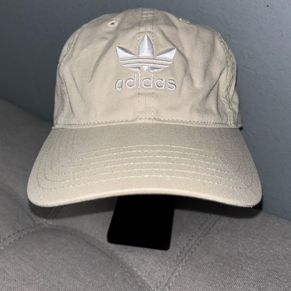 Adidas Hat One Size Fits Women Light Tan Adjustable Embroirdered Logo Cap